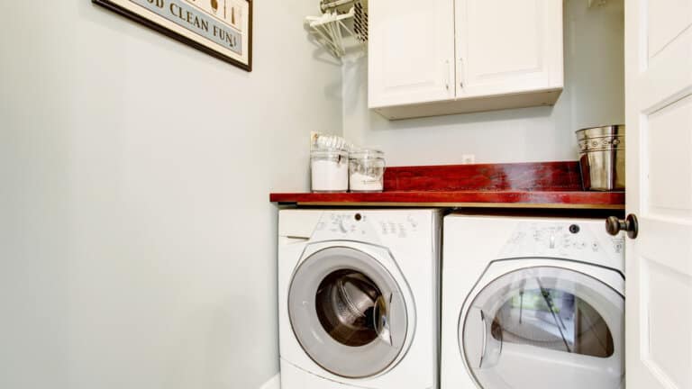21 Insanely Trendy Narrow Laundry Room Ideas