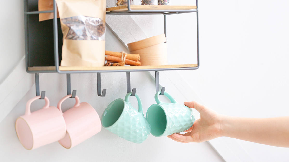 23 Mug Storage Ideas to Help You Stay Organized