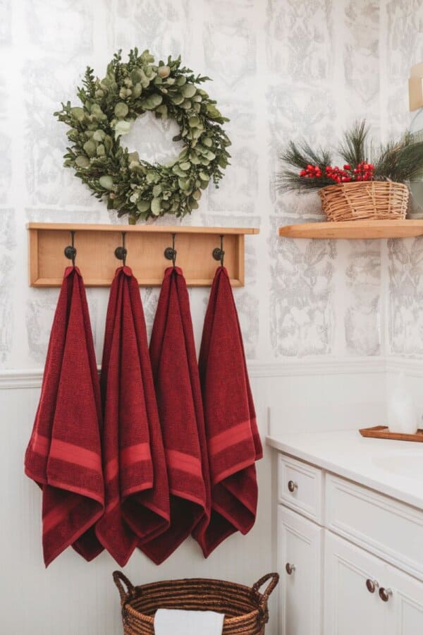 Festive Bathroom Christmas Decor (For Small Spaces)