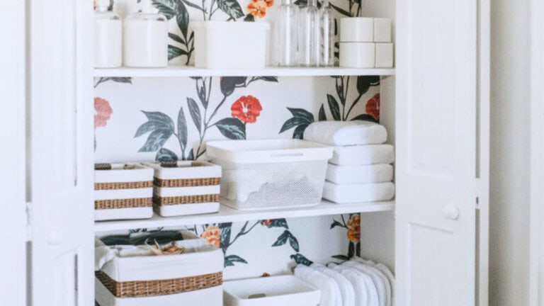 The Best Linen Closet Organization Ideas to Simplify Your Home
